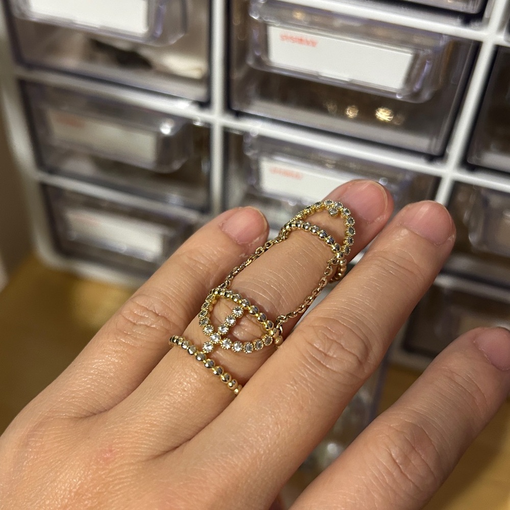 Elegant golden color Ring